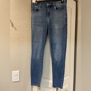 American Eagle next level jeans size 6 short